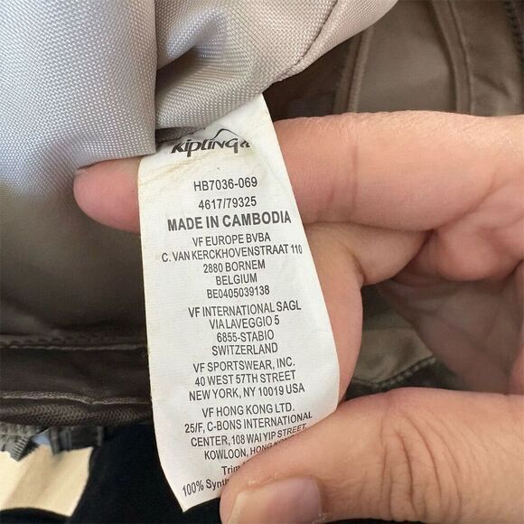 Kipling Angela Metallic Pewter Crossbody Handbag Adjustable Strap - Picture 4 of 10